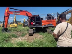 Εκσκαφέας Doosan DX300LC, 30 τόνων λειτουργικό βάρος, 0.64-1.75m3 κουβά, 151kW ισχύς